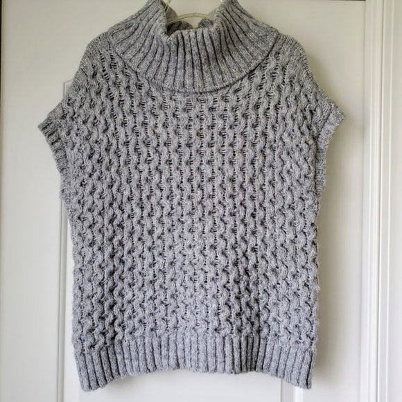 Two by Vince Camuto Sweaters - Two by Vince Camuto Chunky Sleeveless Turtleneck S